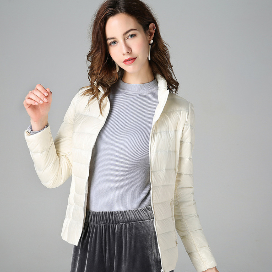 Theresia® | Neue ultraleichte Winterjacke mit weißen Entenfedern